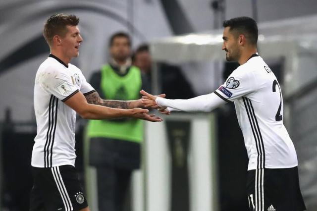 gundogan kroos.jpg